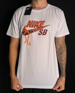 Camiseta Nike SB - 089 - Roupa Feminina / Roupa Masculina / Lingerie | Alpha Store