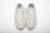 Adidas Yeezy Boost 700 “Analog” na internet