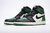 Air Jordan 1 Retro High OG "Pine Green" na internet