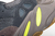 Adidas Yeezy Boost 700 “Mauve” na internet