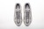 Adidas Yeezy 700 V2 ''Static'' na internet