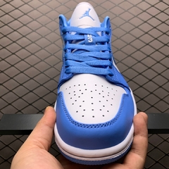 Air Jordan 1 Low | University Blue na internet