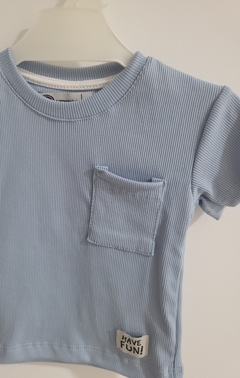 Remera Milo Celeste - comprar online