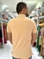 Camisa Gola Polo Acostamento Pêssego na internet