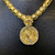 PINGENTE MEDALHA FÉ COM COROA E MÃO 4D CRAVEJADA EM PEDRAS ZIRCÔNIAS (4x4cm) - BANHADO A OURO 18K - comprar online