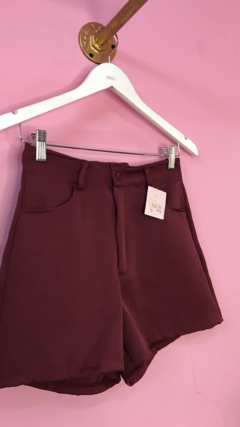 Short sastrero cherry en internet