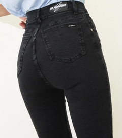 Skinny básico negro - comprar online