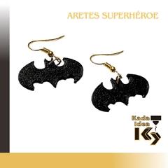Aretes de superhéroe