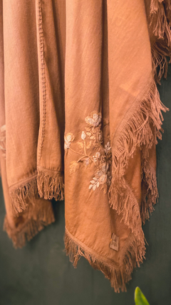 PONCHO FLORES DE VICUÑA - yegua store