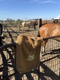 SUÉTER HILO CABALLITO