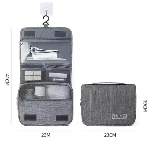 Necessaire portátil impermeável em polyester, com compartimentos para organização de higiene e cosméticos, aberta e fechada, mostrando dimensões e itens internos.