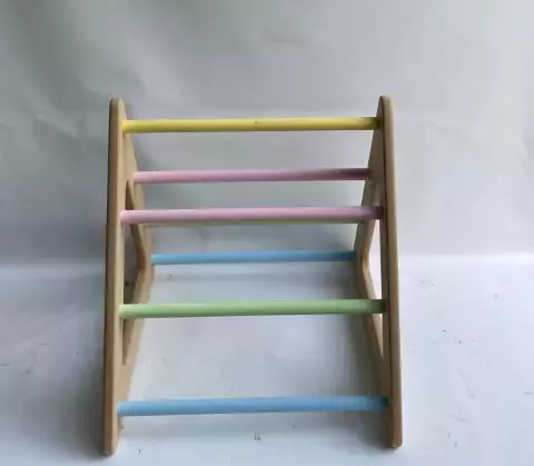 TRIANGULO ESCALADOR MONTESSORI