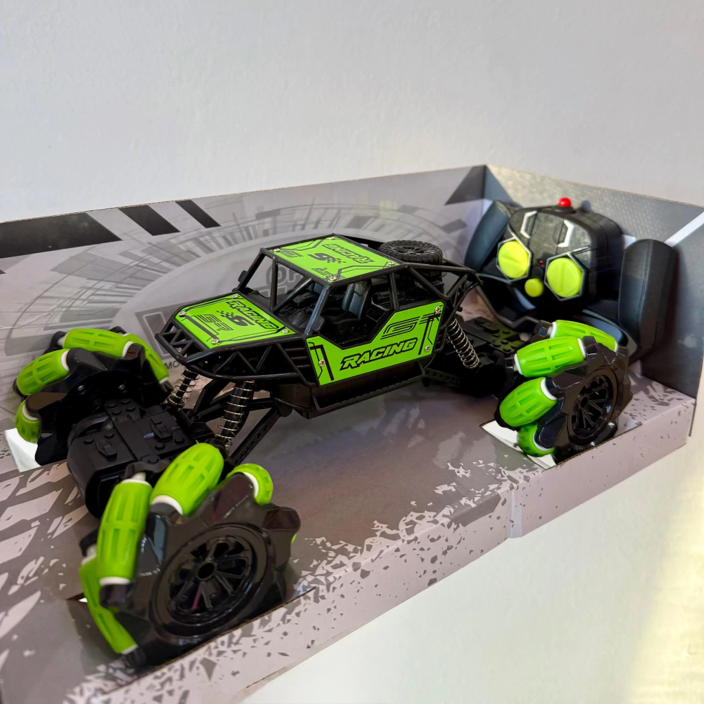 AUTO A TODO TERRENO CON CONTROL REMOTO