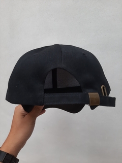 gorra lisa Negra - comprar online