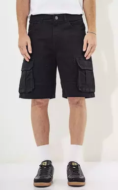 BERMUDA CARGO GAUDOS NEGRA - comprar online