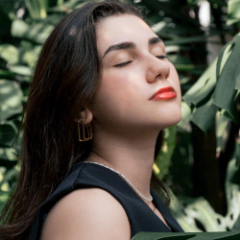 Fernanda R., estudante de terapias naturais (SP)