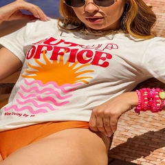T-shirt Feminina OUTOF OFFICE REF. AU0024 na internet