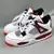 Air Jordan 4 na internet