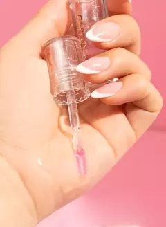 LIP GLOSS MENTOLADO CAPPUVINI CP23-1-01 APLICADOR SILICONA (OLOR DULCE CON ESCARCHA ROSADA#1) *3 GR*