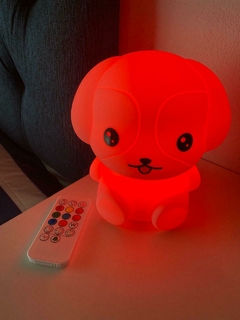 LAMPARA INFANTIL PERRO USB 8 COLORES en internet