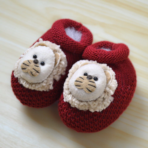 Sapatinho Leão em Tricot - Bordô