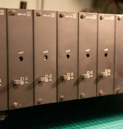 Tesla/Telefunken EMR 425 Rack 8 Preamps