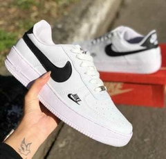 NIKE AIR FORCE
