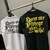 Camisa “quem me protege não vacila”