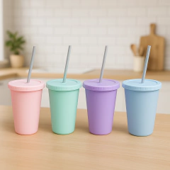 Vaso 600ml Con tapa y sorbete - comprar online