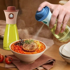 ACEITERO DE VIDRIO CON SPRAY CURVO - comprar online