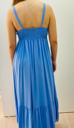 vestido liso com decote - Divina Boutique