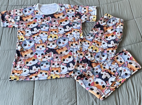 Pijama Adulto Media Estación FULL PRINT GATITO COLORES - comprar online
