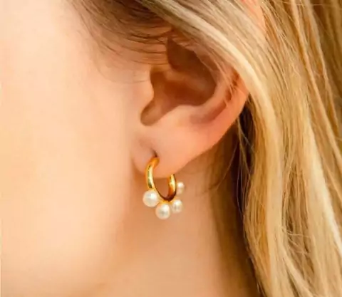 Argola mini pérolas