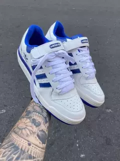 Adidas Forum Low - Branco com Azul Escuro