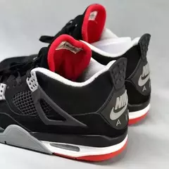 Nike Air Jordan 4 - Preto, Branco e Vermelho - comprar online