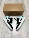 Nike Air Jordan 1 Cano Alto - Azul e Preto