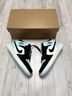 Nike Air Jordan 1 Cano Alto - Azul e Preto