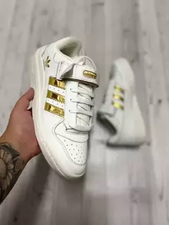 Adidas Forum Low - Branco e Dourado na internet