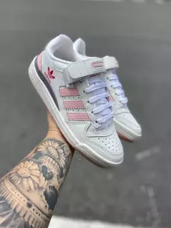 Adidas Forum Low - Branco e Rosa na internet
