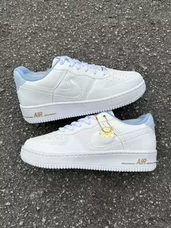 Nike Air Force 1 - Branco Detalhe Azul Claro