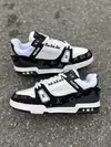 Louis Vuitton Trainer - Preto com Branco