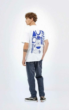 Remera Scribble en internet
