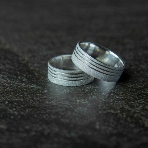 Alianças c/ 3 frisos na lateral - 6 milímetros