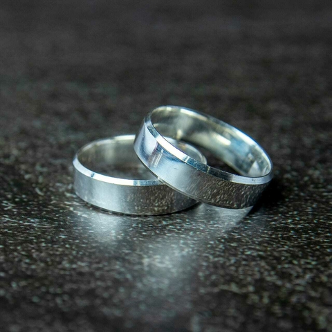 Alianças Chanfradas - 6 milímetros