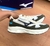 Tênis Masculino Mizuno Wave Cor: Verde Musgo/Creme - comprar online