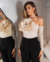 Blusa de Tricot com Aplique de Flor - comprar online