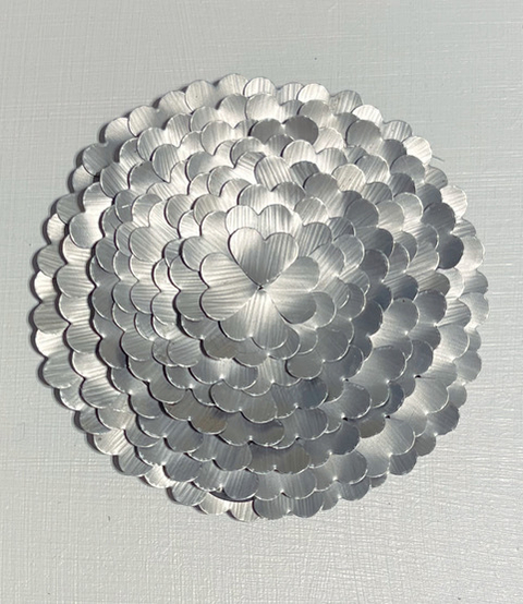 Maxi Broche hecho con cápsulas de café recicladas