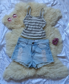 Outfit: top + short