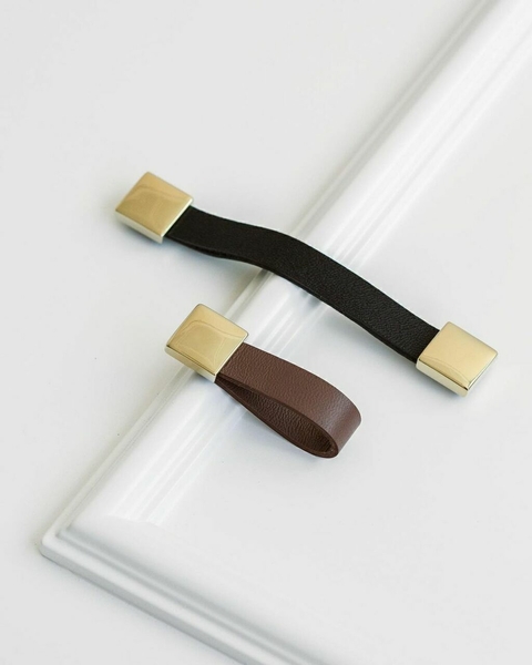 Puxador de alça em couro Dourado PVD M1215