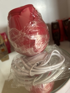 FLOR SUGADORA E ESTIMULADORA PARA CLITÓRIS. na internet
